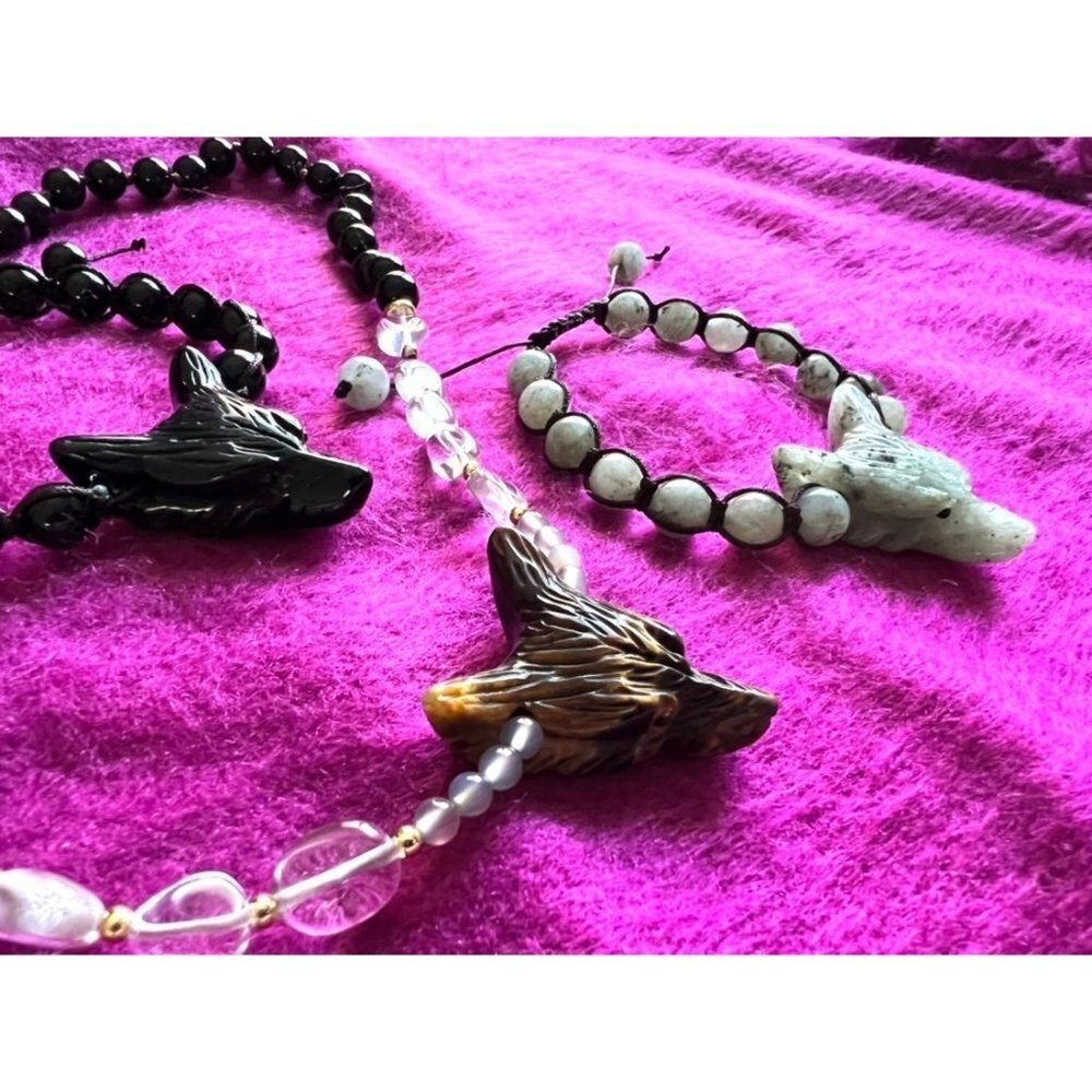 LAST ONE! WOLF SPIRIT ANIMAL Obsidian Mala Bracelet - Picture 7 of 14